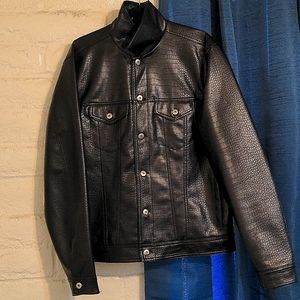 Used like New Nice Black jacket Urban outfitters